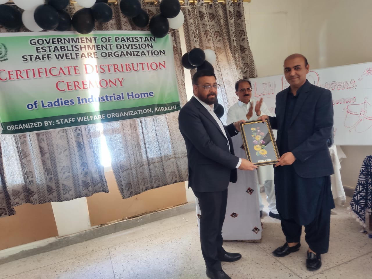 Certificate_Distribution_Ceremony_LIH_Karachi