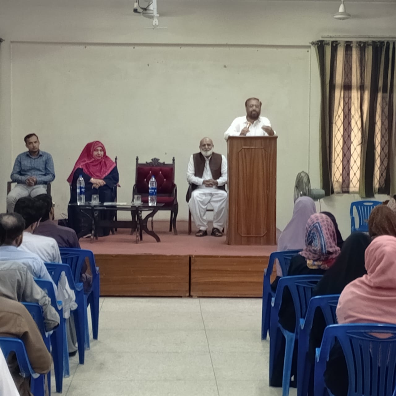 Certificate distribution ceremony at TTC G9/2